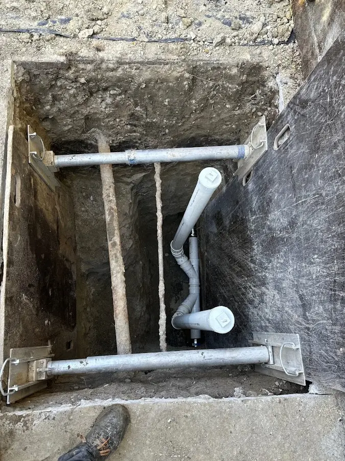 Experienced plumber completing Drain Cleaning work in Carroll